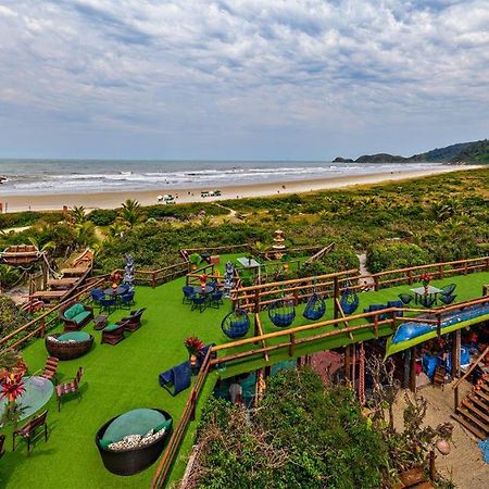 Grajagan Surf Resort Илья-ду-Мел Экстерьер фото
