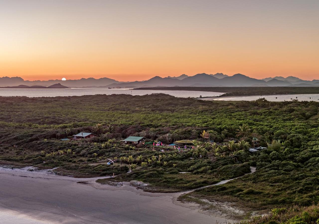 Grajagan Surf Resort Илья-ду-Мел Экстерьер фото